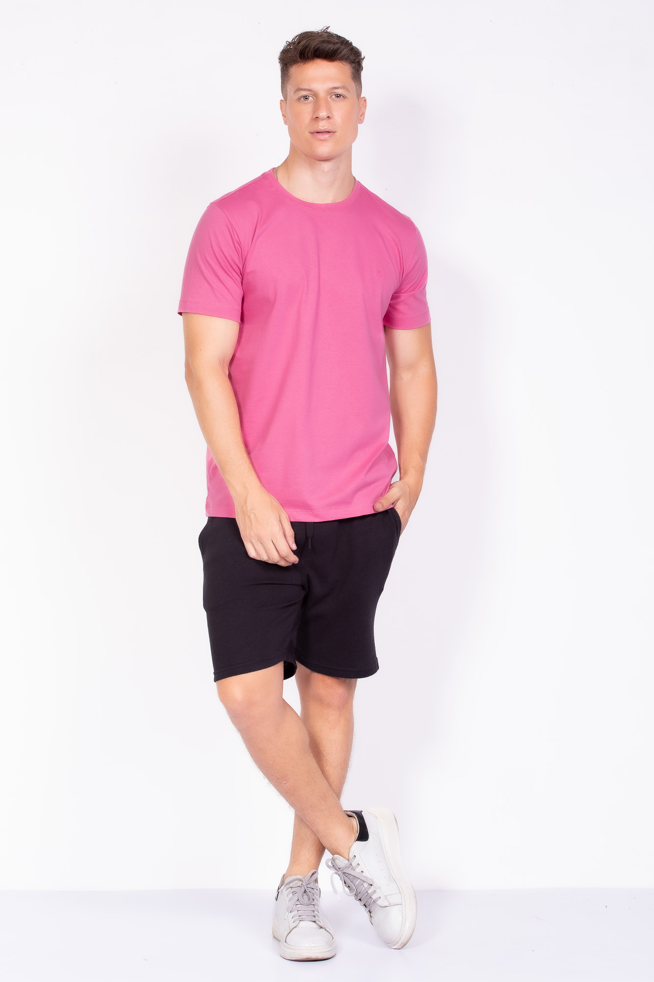 Camiseta Básica 100% algodão rosa chiclete
