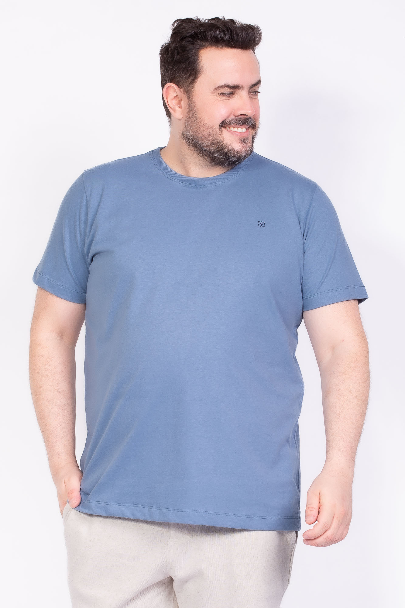 Camiseta Confort azul gelo Plus Size