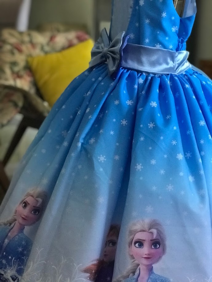 Vestido Frozen Elsa modelo Super luxo  c/Capa