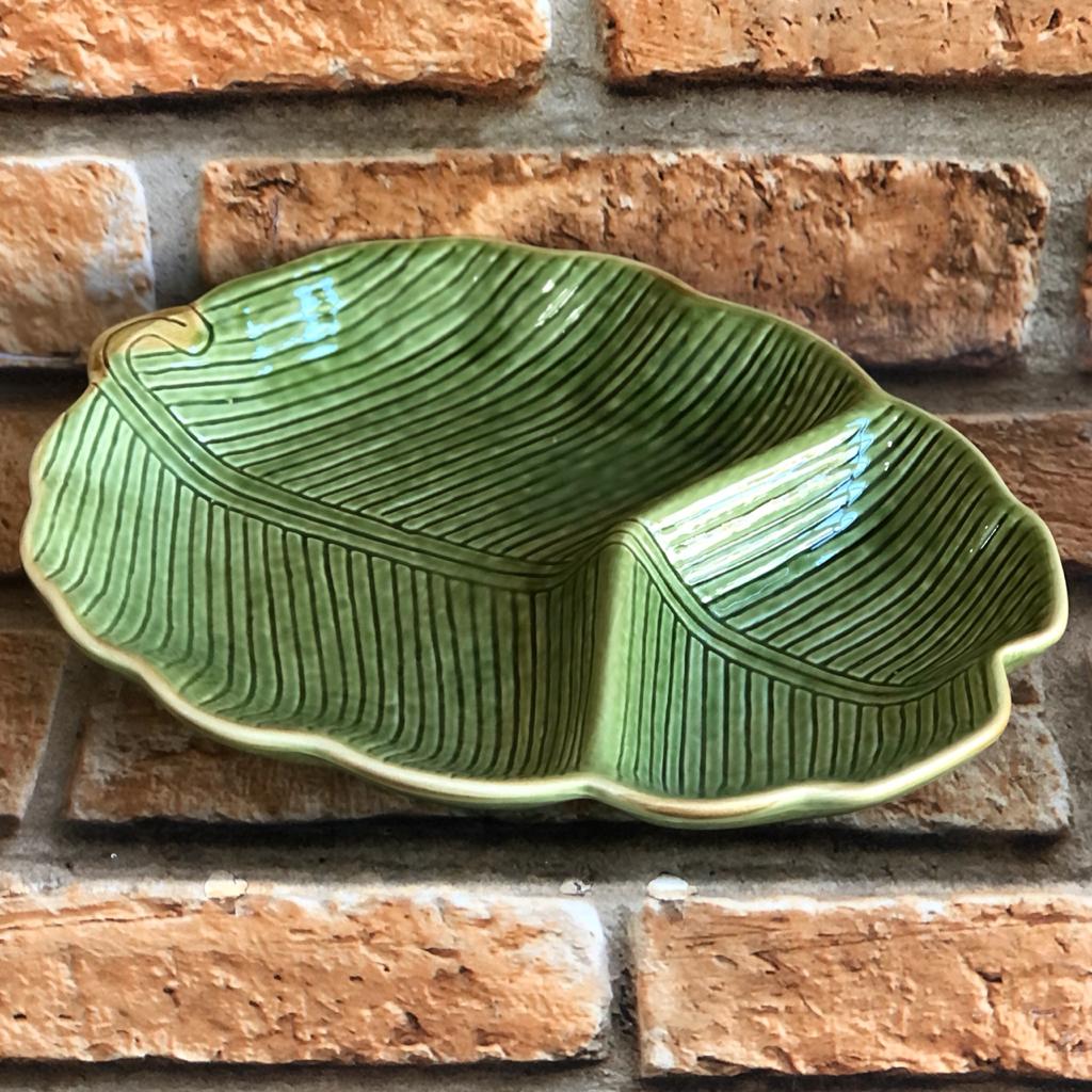 Prato de Cerâmica com Divisória Folha de Bananeira Verde