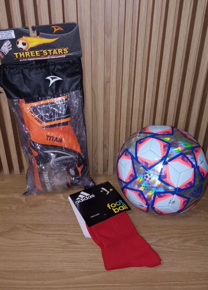 Kit Futebol - Bola Adidas Champions + Luva Three Stars Titan + Meião Adidas Team Sock