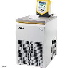 Banho termostático linha Gold - Faixa de trabalho -50 a 200°C - 8 a 10 litros - LAUDA - Cód. RE1050G