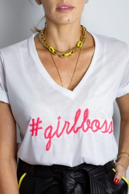 T-shirt Feminina Bordada Girl Boss - Branca