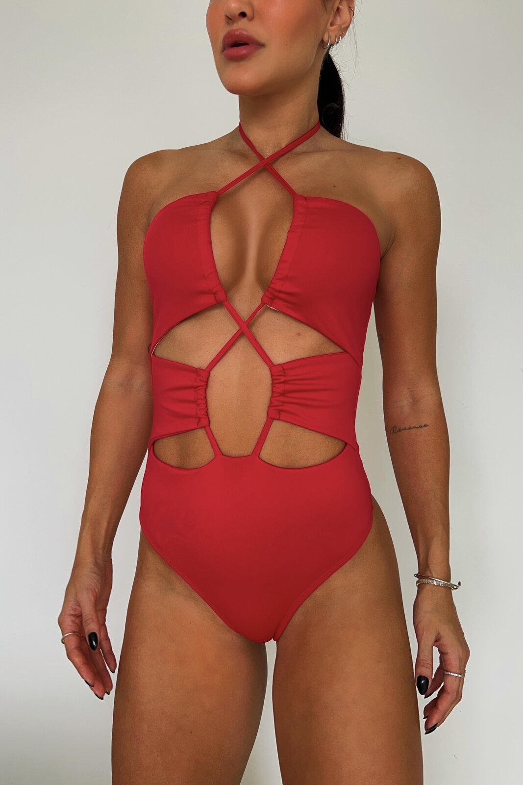 BODY CUT-OUT RED