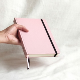 caderneta lombada florida rosa chá 120 g/m²