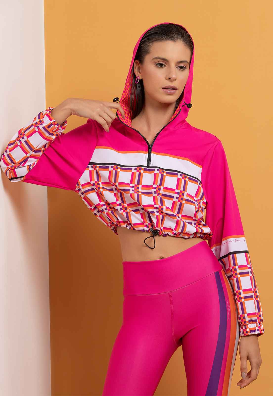 Conjunto Fever Colors Shorts + Jaqueta Cropped