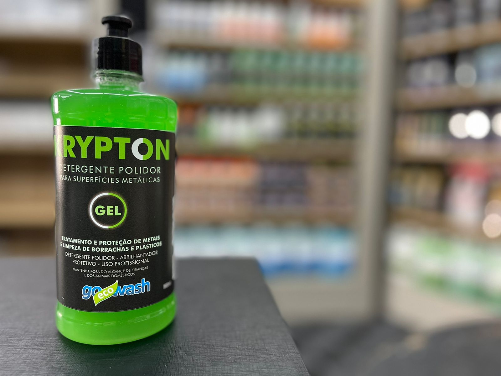 Krypton gel detergente polidor para metais, borrachas e plásticos 500ml