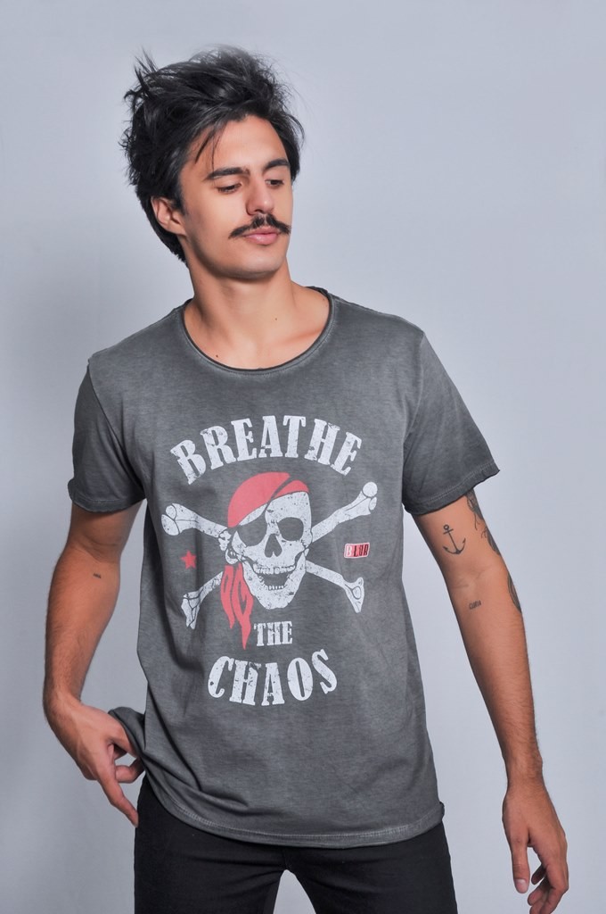 Camiseta Masculina Breathe The Chaos Blur By Little Rock - Foto 0