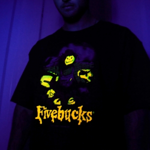 Camiseta Goosebumps II (brilha no escuro) Preta