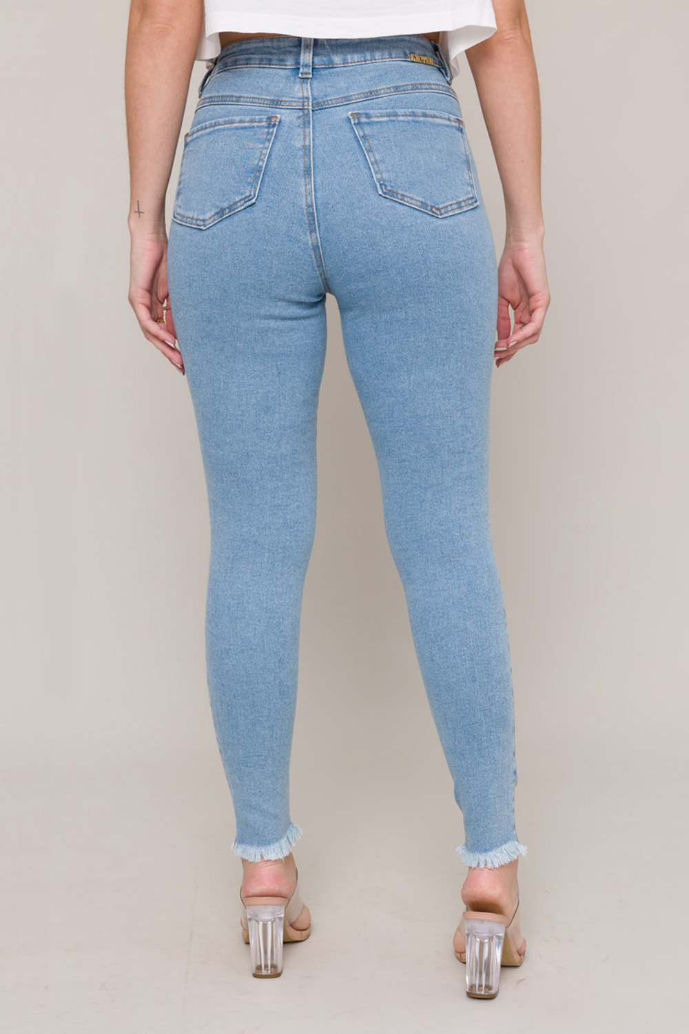 Calça Jeans Cropped Layane - Jeans Claro