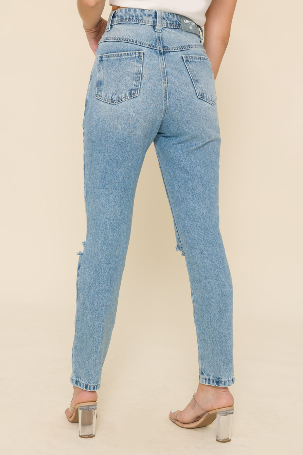 Calça Jeans Mom Cropped Basic 11648 - Jeans Médio
