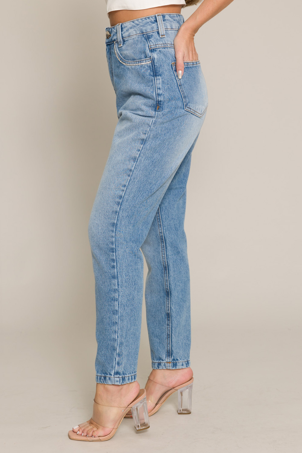 Calça Jeans Mom Cropped Brilhar - Jeans Claro