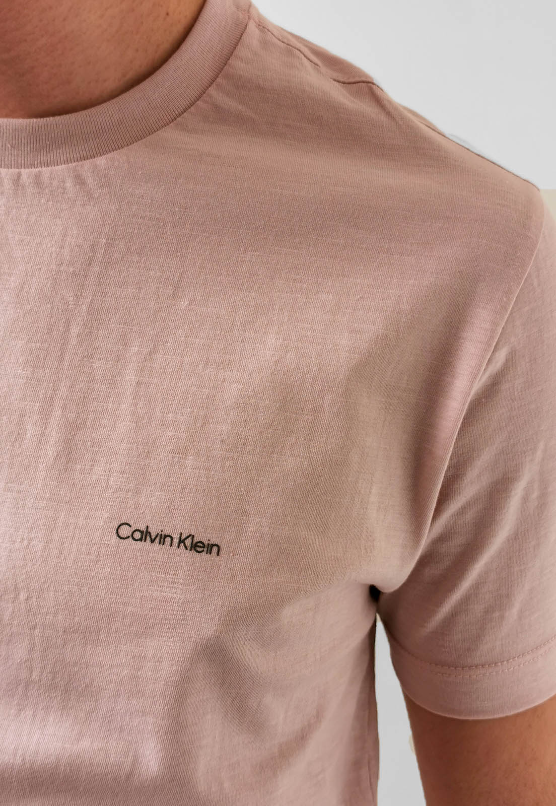 Camiseta Calvin Klein Rosa Básica Logo