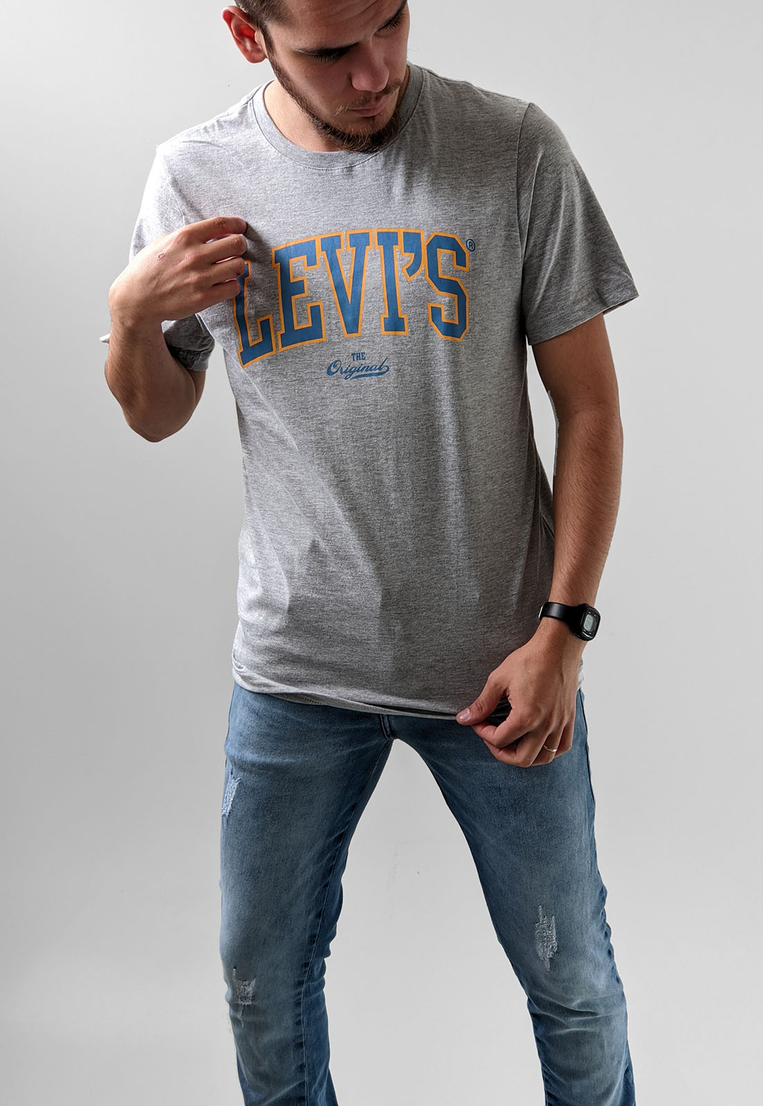 Camiseta Levi's Cinza Mescla Colege