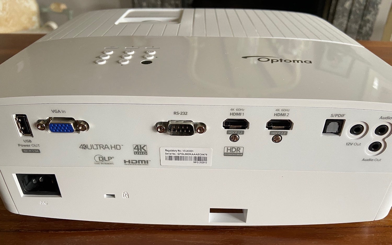 Optoma UHD38 Projetor 4K 4000 lumens Contraste 1.000.000 : 1  - Audio Video & cia