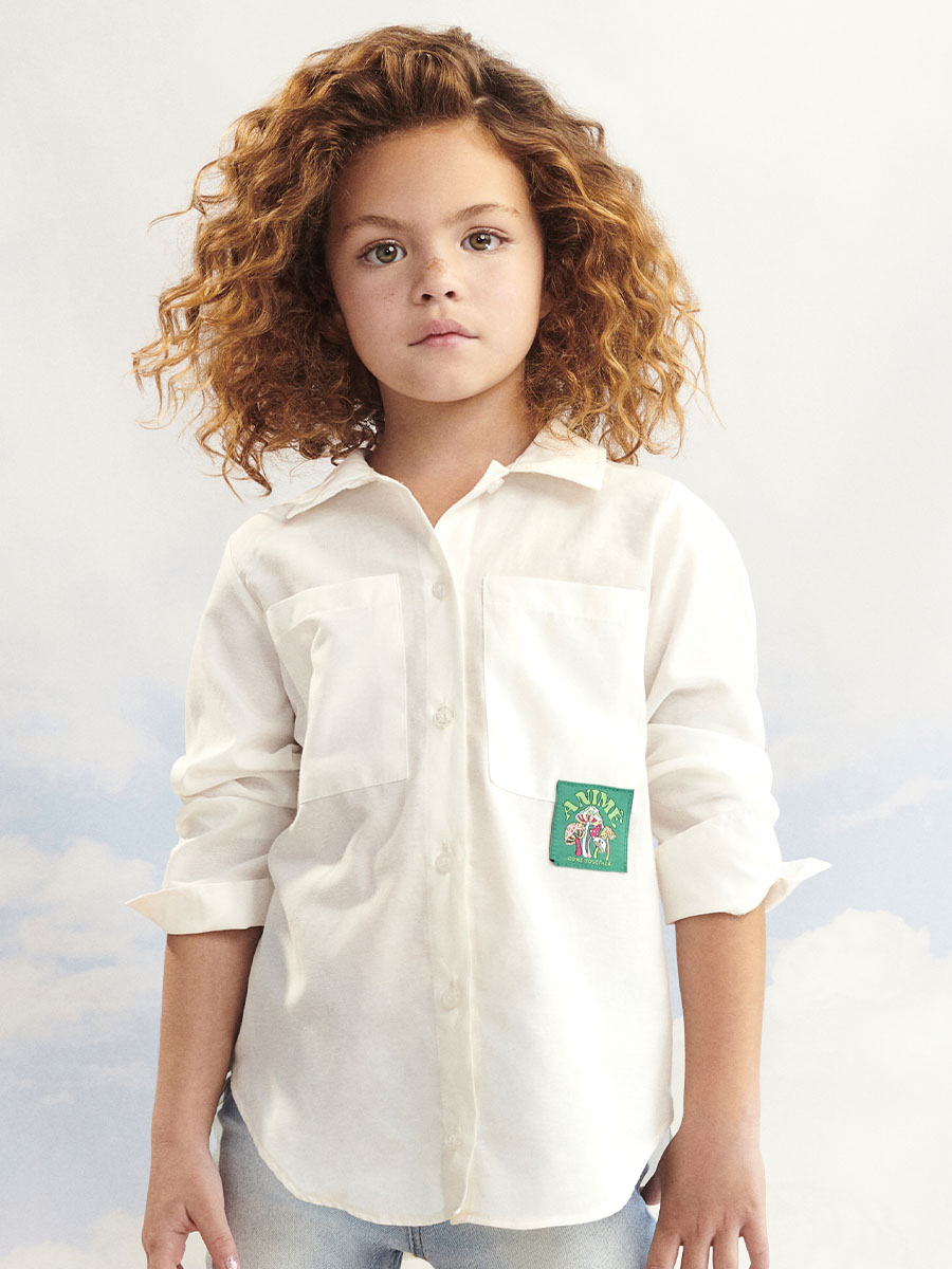 Camiseta Infantil com Bolso e Botões Off White Animê 