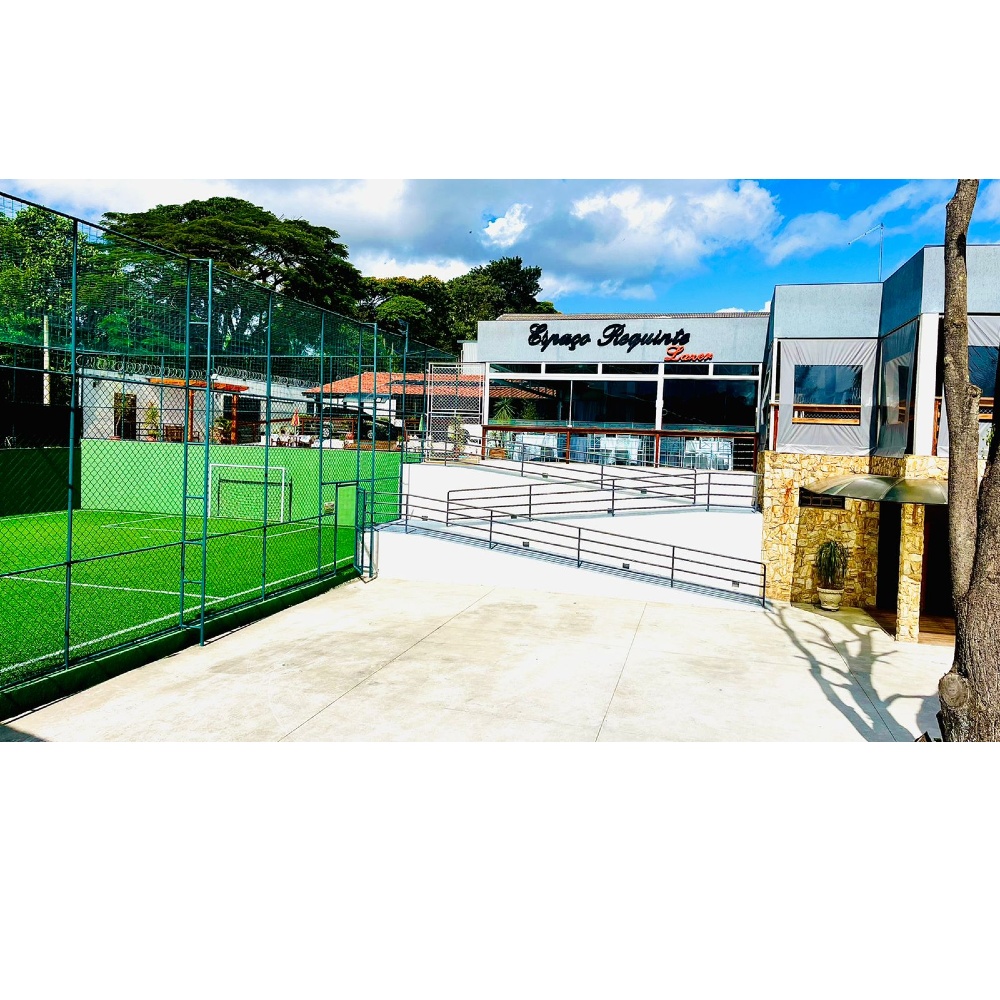 Locação de Chácara em Poá: Campo de Futebol, Piscina Aquecida, Churrasqueira, Salão de Jogos , Estacionamento