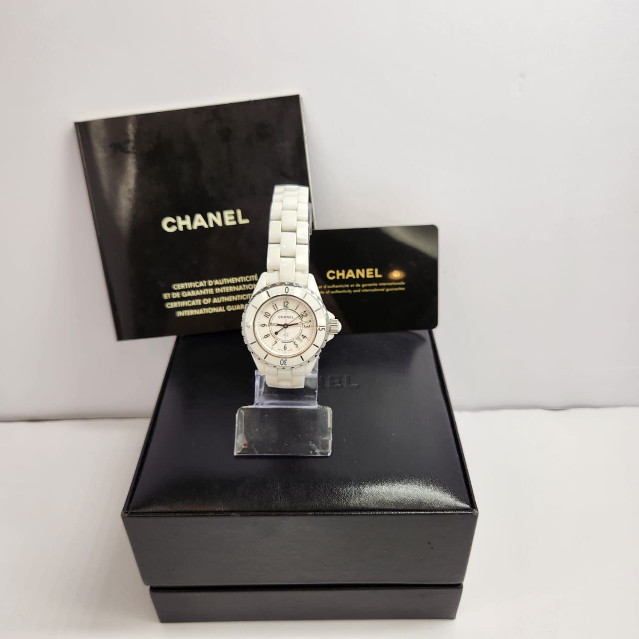 Chanel J12 White Ceramic 33mm Quartz Completo