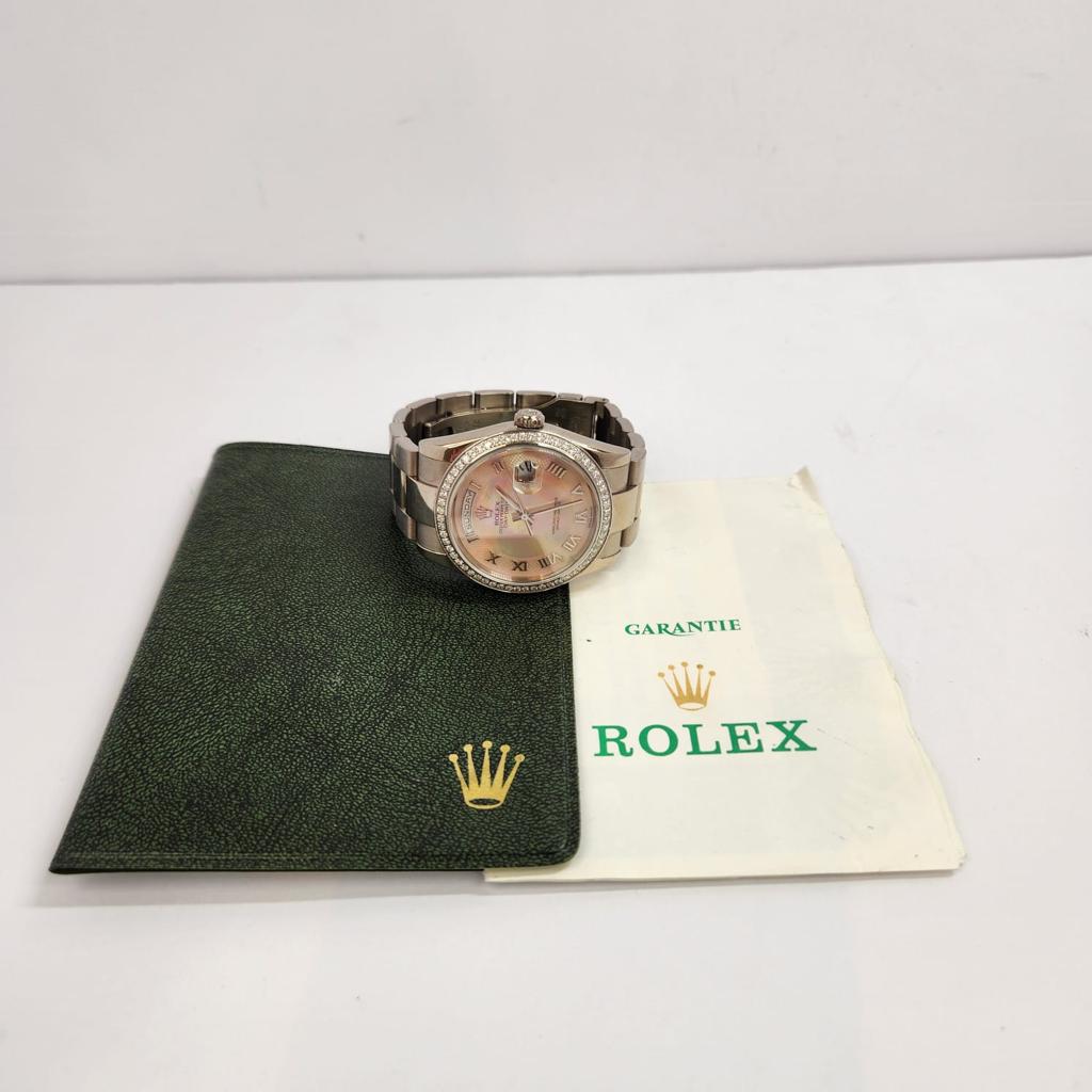 Rolex Day-Date 36mm Ouro Branco &amp; Diamantes &amp; Madrepérola Completo