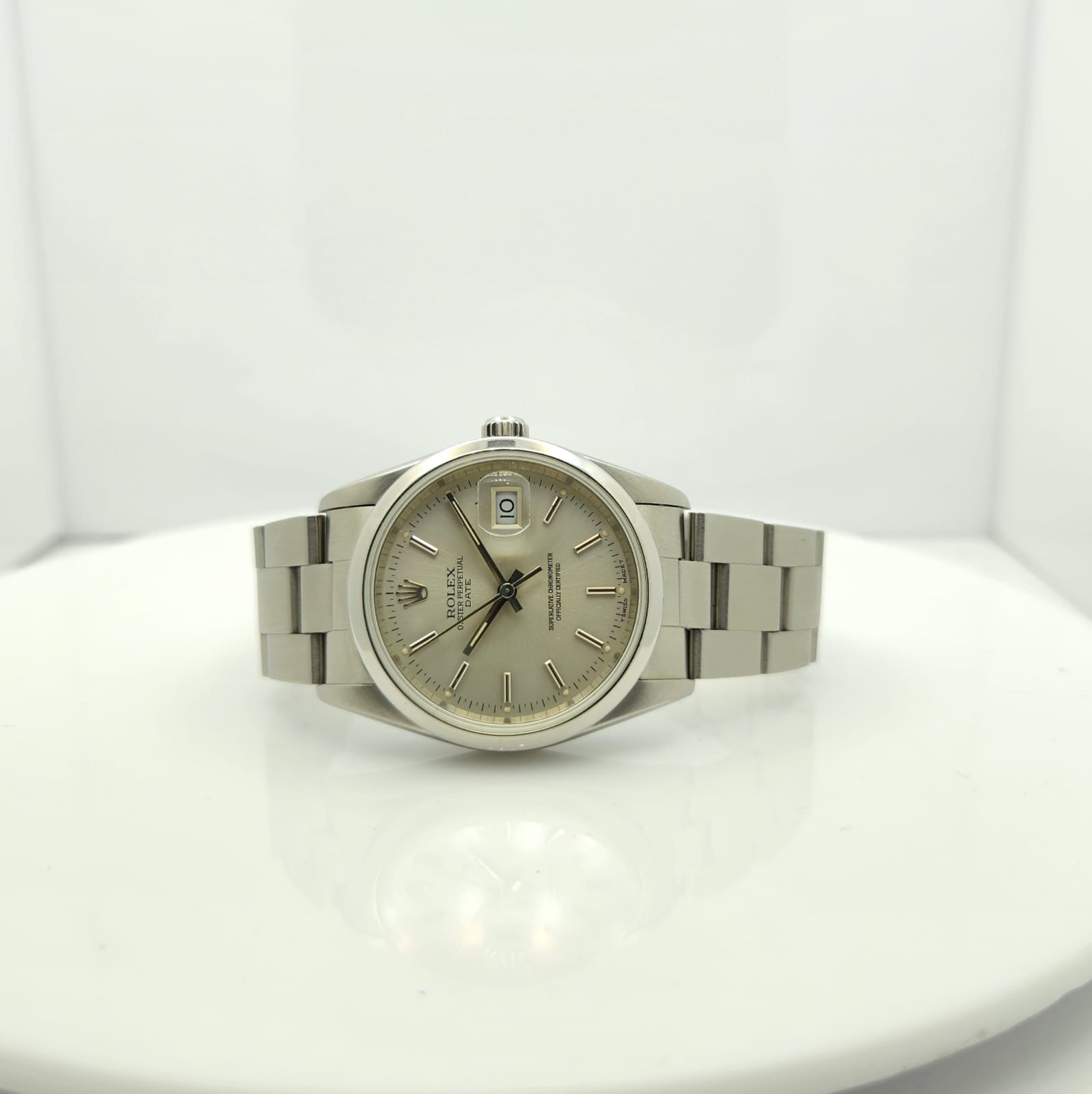 Rolex Oyster Perpetual Date 34mm Automatic .