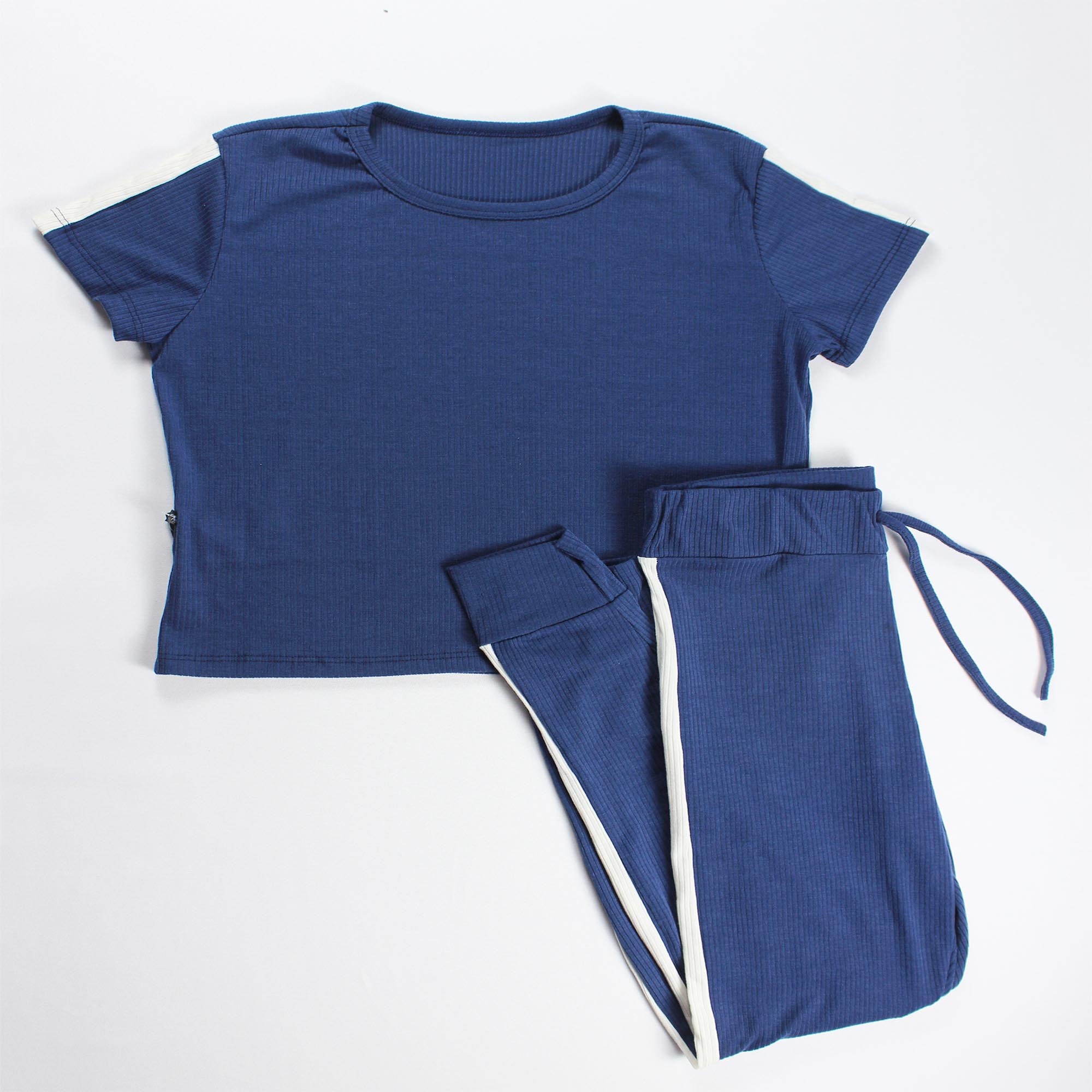 Conjunto Blusa e Calça Detalhe Faixa Feminino - Azul Marinho