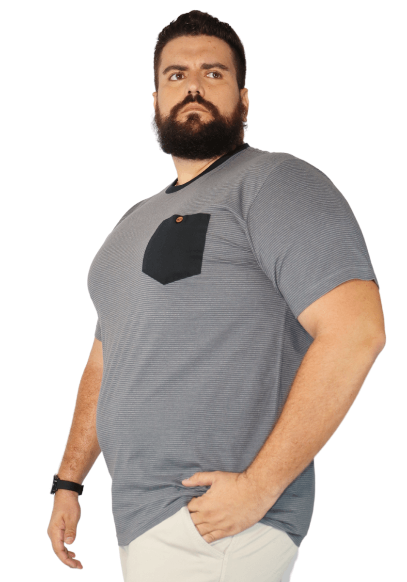 Camiseta Masculina Listrada com Bolso XXPlusSize
