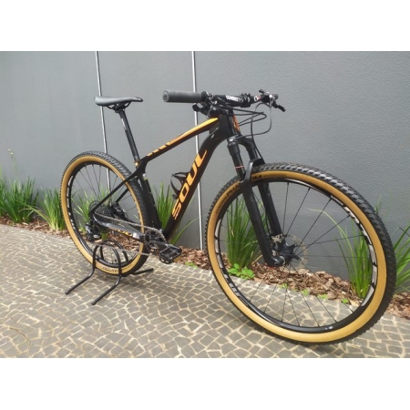 Bicicleta Soul Etna HT 629 Preto e Laranja Tam 16.5 (Seminova)