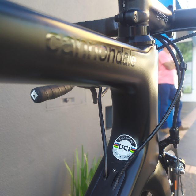Bicicleta Speed Cannondale SuperSix Evo 105 Carbon 2020