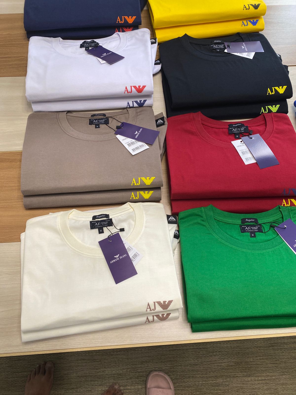 Camiseta Masculina Armani Jeans Emborrachada  - Pedido mínimo 10 produtos - Atacado Peruanas Premium
