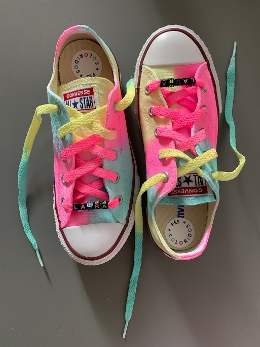 Tênis All Star Infantil Cano Baixo Neon Tie Dye com cadarço colorido