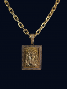 Pingente Jesus  Cristo  - Borda cravejada de zircônia-  banhado a ouro 18k