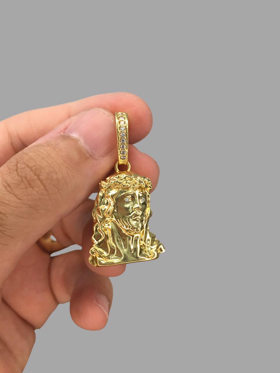 Pingente face de Cristo 3D  banhado a ouro 18k