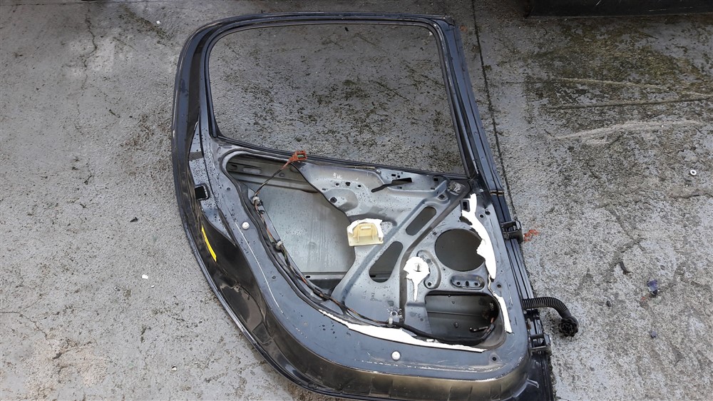 Porta traseira esquerda Peugeot 206 207 com detalhe original