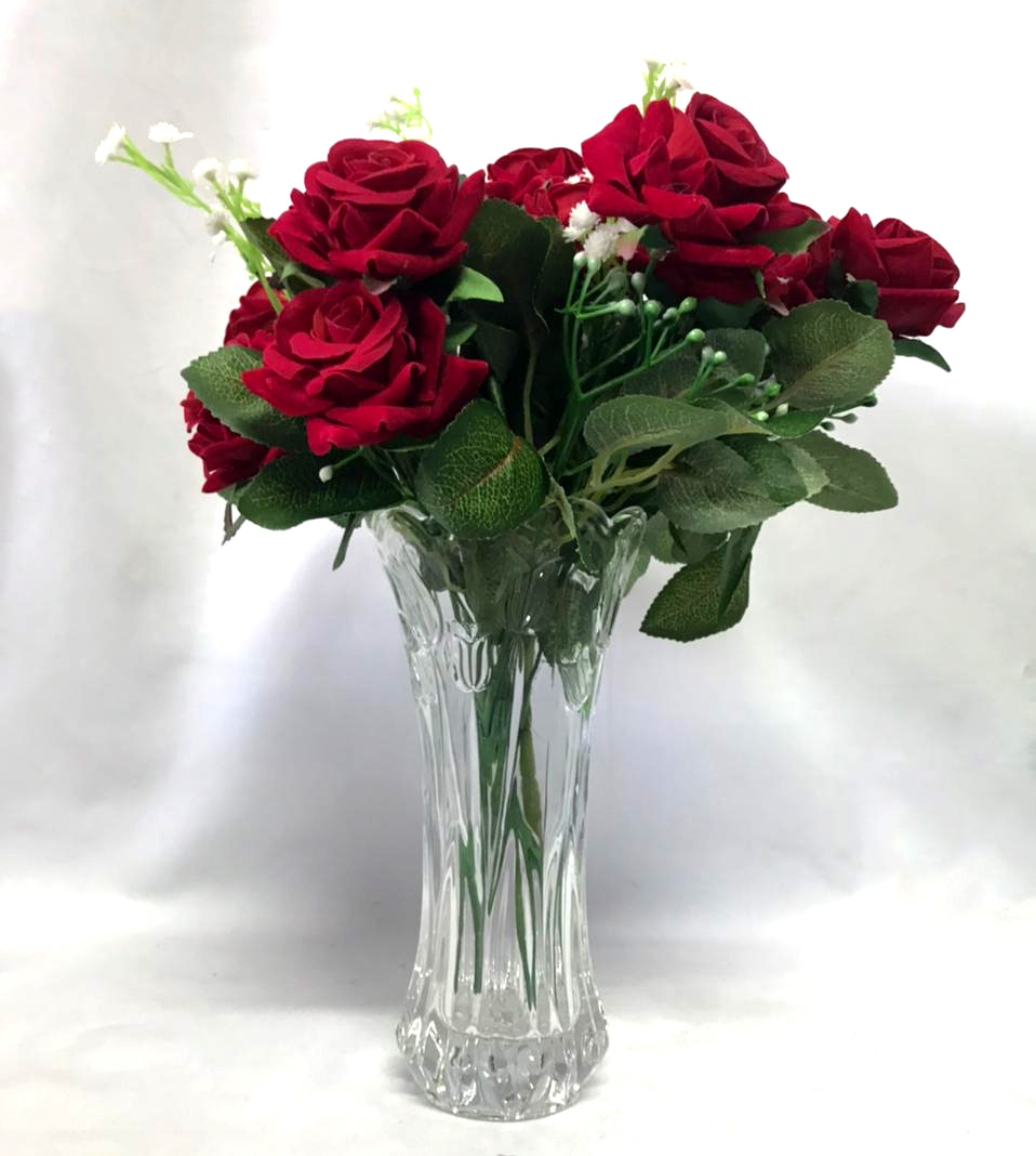 Buquê de Rosas vermelhas com Mosquitinho Branco (Vaso Incluso)