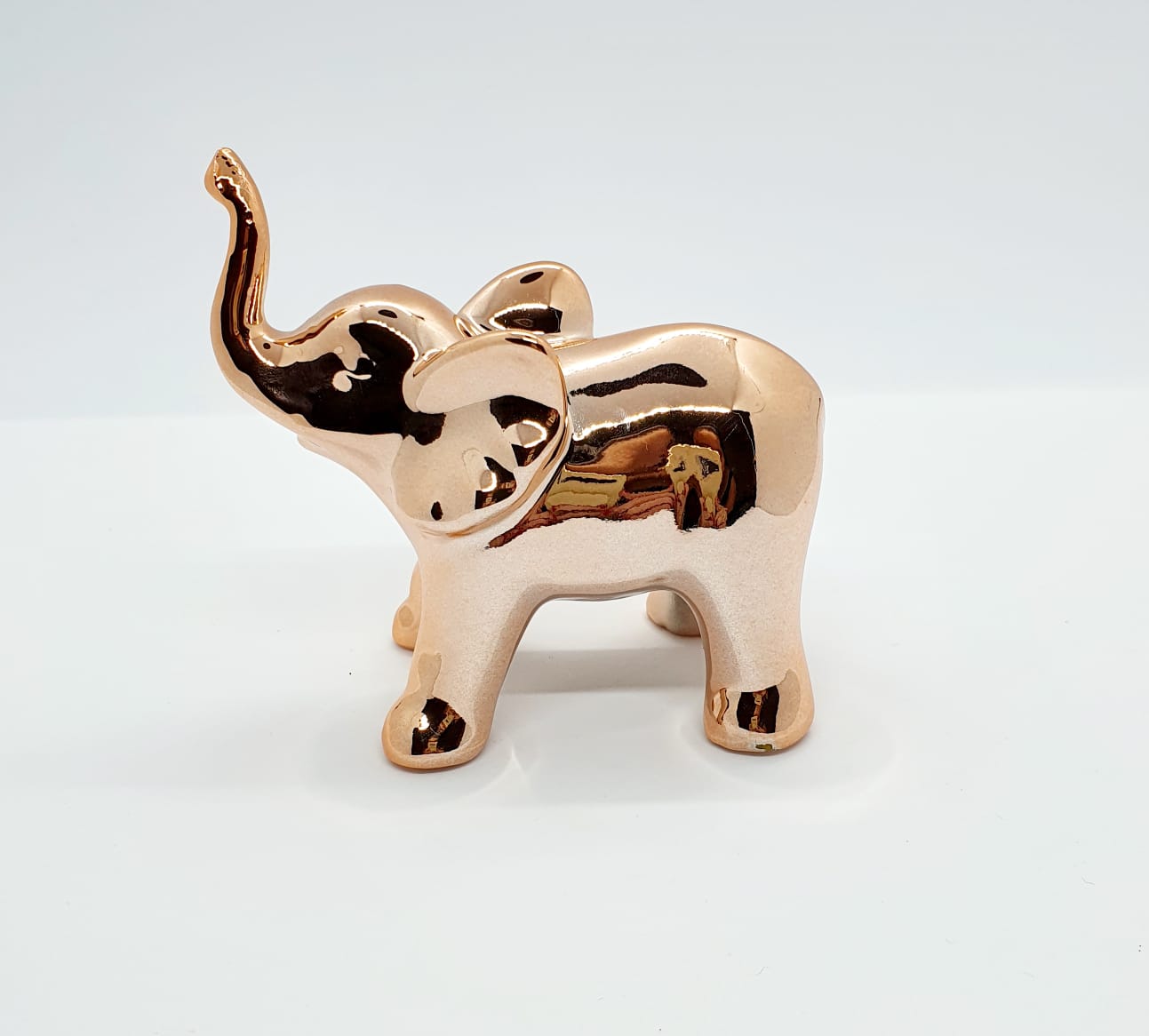 Elefante em porcelana metalizado
