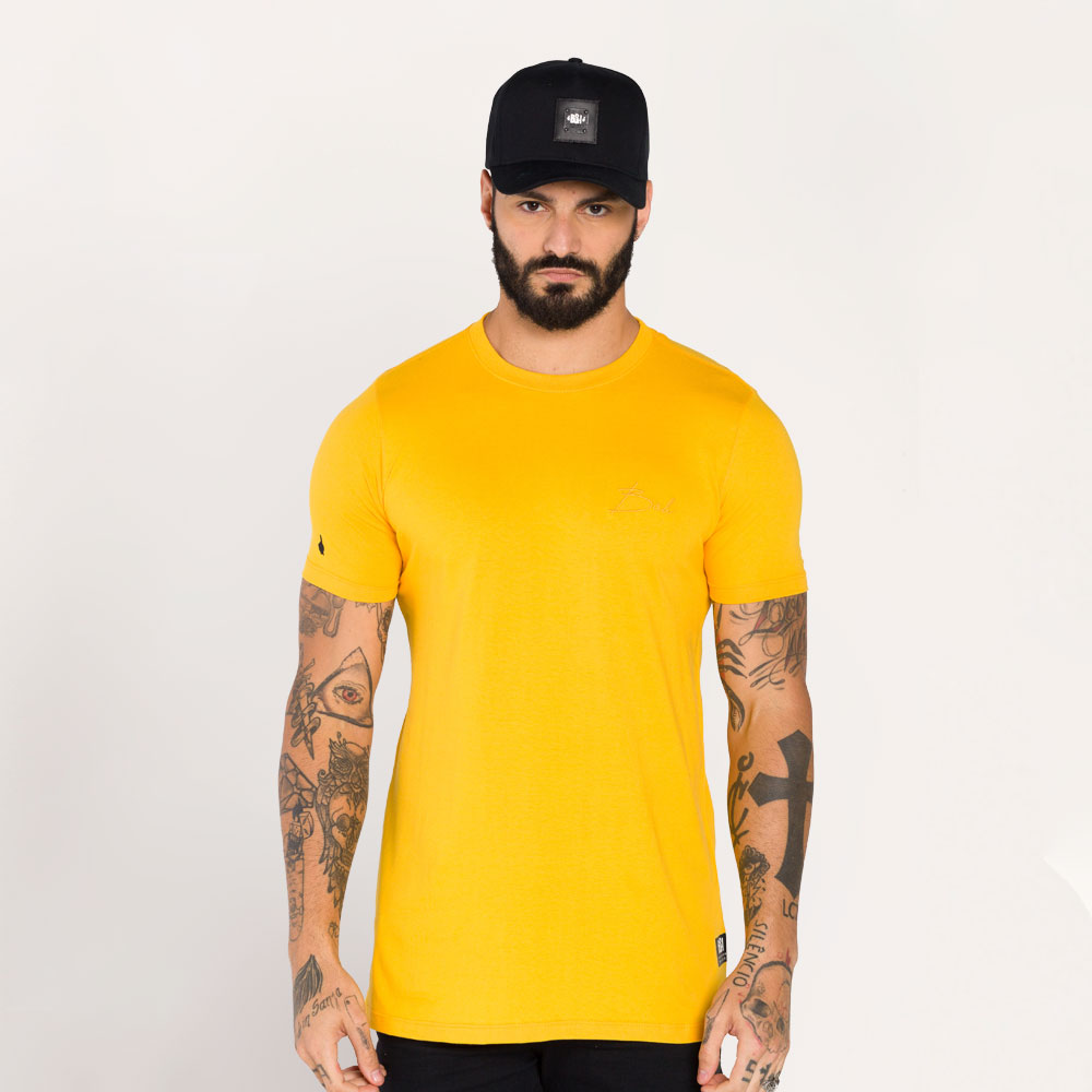 Camiseta Buh Slim Básica Bordada Amarelo