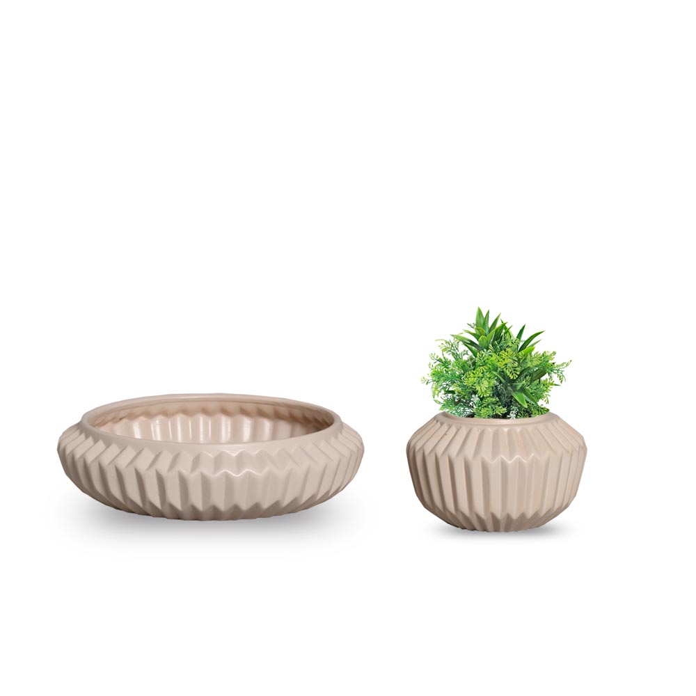 Dupla de Vasos Decorativos em Cerâmica Home Modelo Frizo Um Centro de Mesa e Um Cachepot Capuccino Fosco