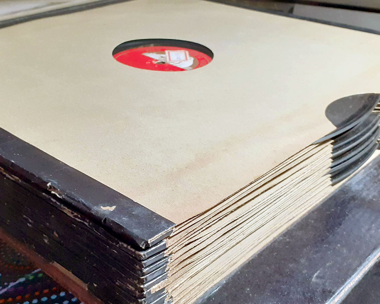 Antiguidade Rara: Coleção de LPs Album Tupan Original 1953