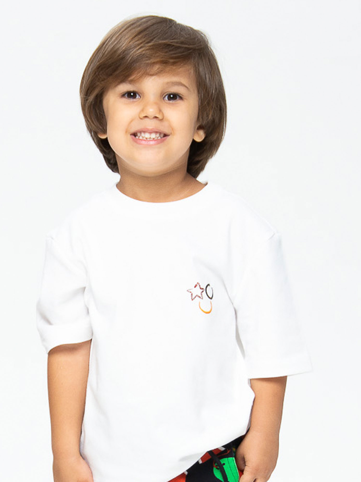 Camiseta Infantil Manga Curta Oversized Sorriso pequeno frente - Suedine OFF