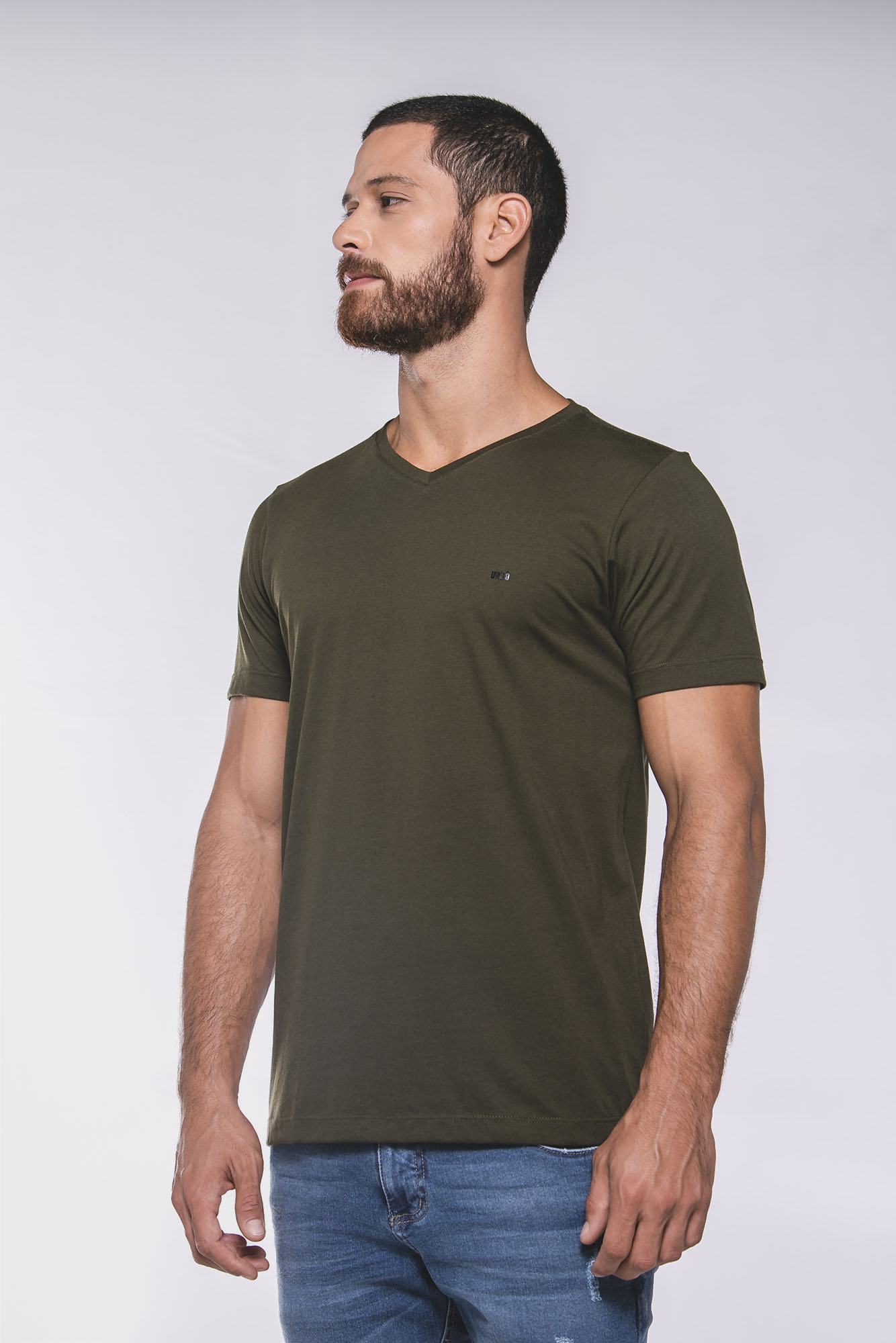 Camiseta Cotton Simple V Egypt Verde Militar