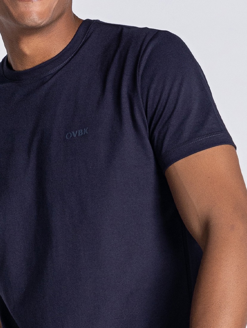 Camiseta básica manga curta em algodão - OVBK