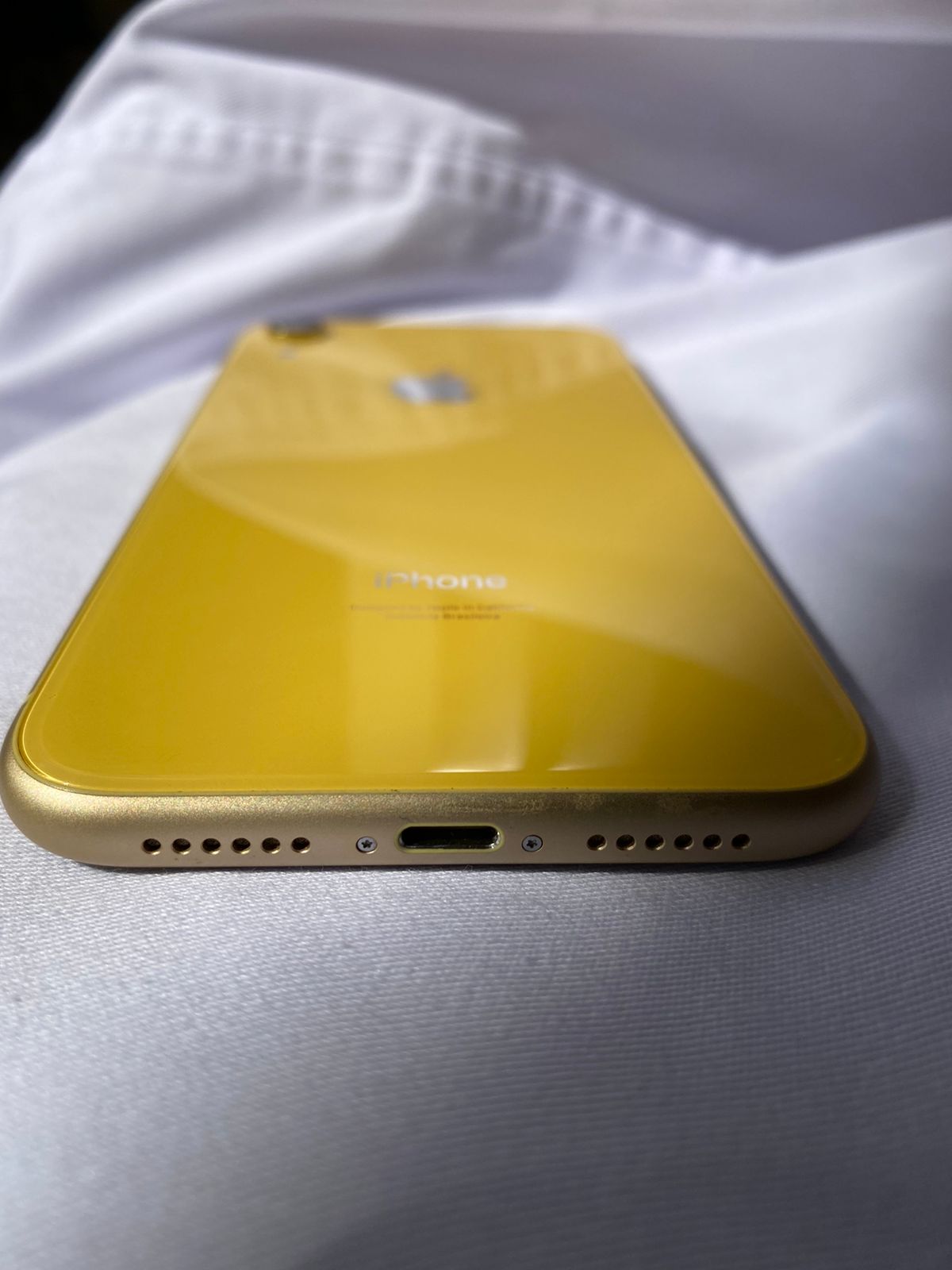 Iphone XR 128gb Amarelo