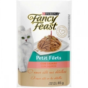 Racão Úmida Nestlé Purina Fancy Feast Sachê Petit Filets com Salmão para Gatos Adultos 85g