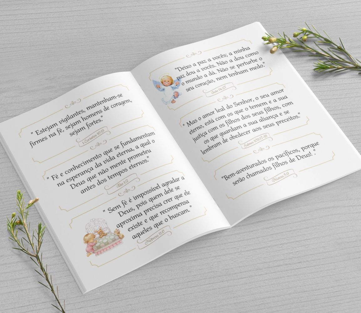 Mini Bíblia Personalizada 10X7 cm - Crianças rezando - Foto 3